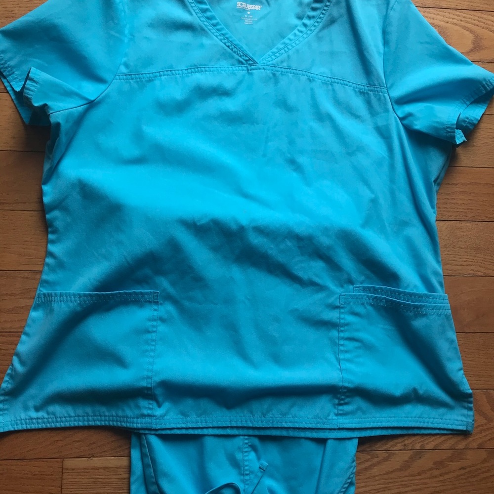 Scrubstar scrub set